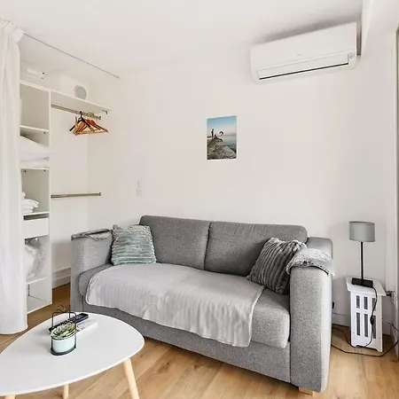 - Terrace - Private Parking & Pool דירה